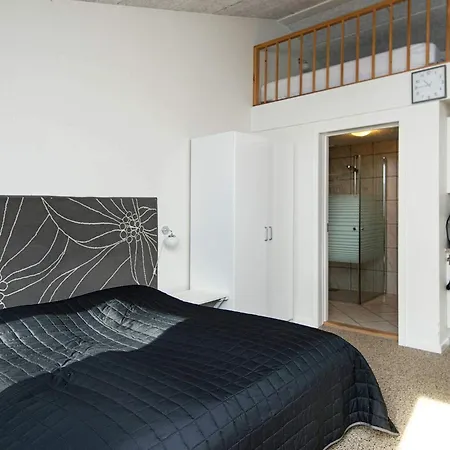 30 Person In Ebeltoft-by Traum *